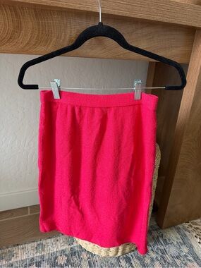 St. John Vibrant Red Knit Pencil Skirt